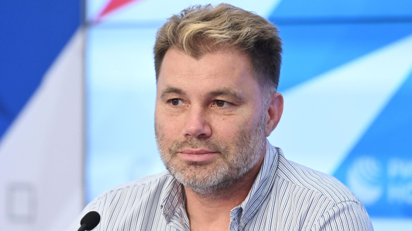 Писатель Рой: театры необходимо обязать ставить по патриотической пьесе в год