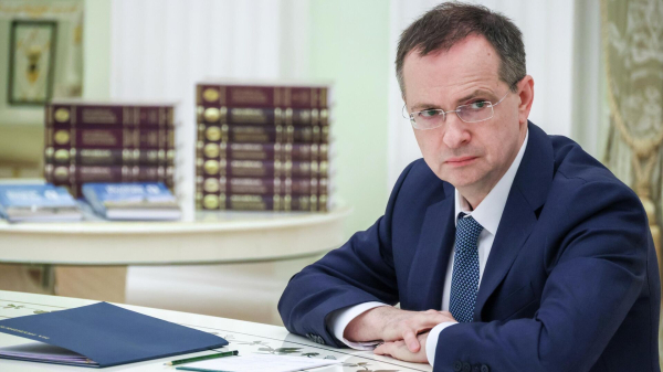 Мединский: 50 фамилий из списка украинских детей принадлежат взрослым Мединский: 50 фамилий из списка украинских детей принадлежат взрослым