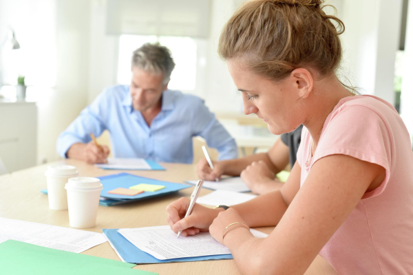 Заявление о приеме на работу 2025: как подать, форма, образец