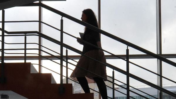 Санина: работодатель может отпустить сотрудника пораньше по его просьбе Санина: работодатель может отпустить сотрудника пораньше по его просьбе