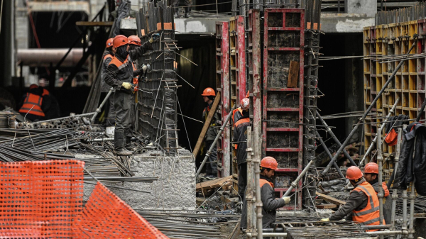 За пять-десять лет со строек могут исчезнуть разнорабочие За пять-десять лет со строек могут исчезнуть разнорабочие