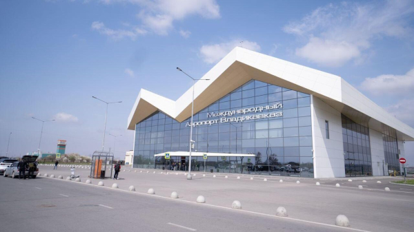 Росавиация сняла ограничения на полеты в аэропорту Владикавказа Росавиация сняла ограничения на полеты в аэропорту Владикавказа