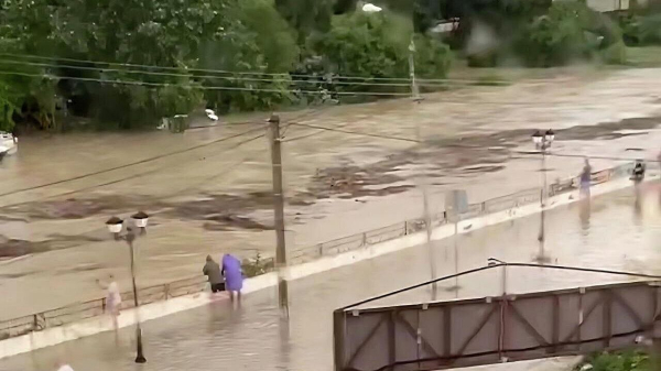 Сочинская епархия оказывает гуманитарную помощь пострадавшим от ливней на Кубани